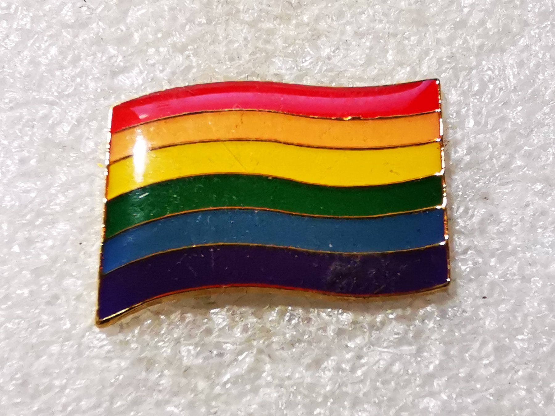 Placchette & Badge: Ansteckpin 85: Flagge Pride – Usato da Oppligen venduto da Pin-Fall-Shop