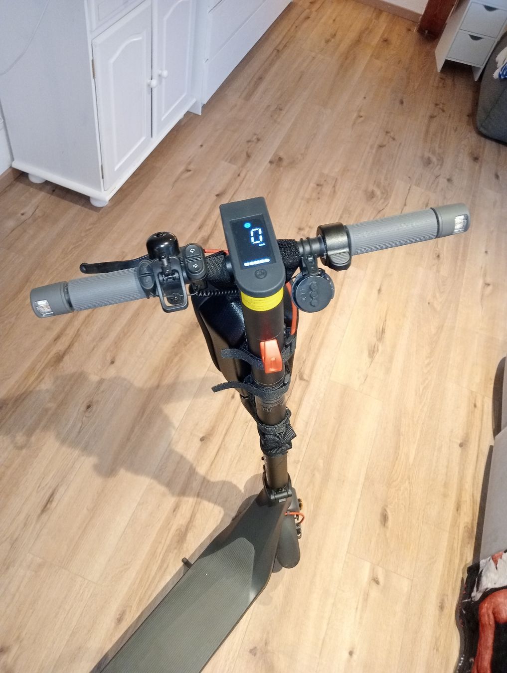 Xiaomi Kickboard: Xiaomi-Scooter – Neu (gemäss Beschreibung) aus Reinach AG von ros_q6v6 3