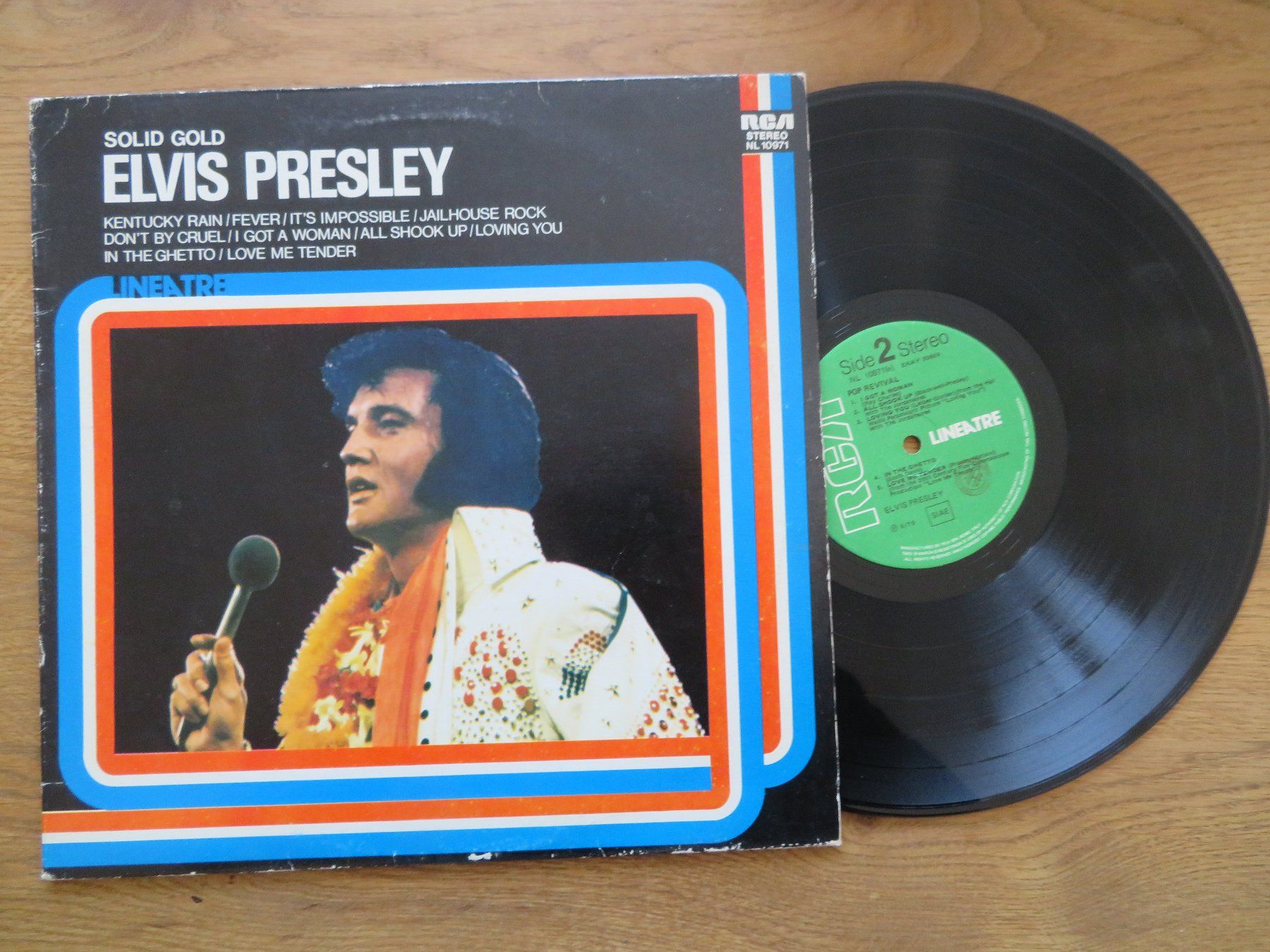 Dischi in vinile: ELVIS PRESLEY SOLID GOLD – Nuovo (secondo la descrizione) da Zürich venduto da max_cp5f