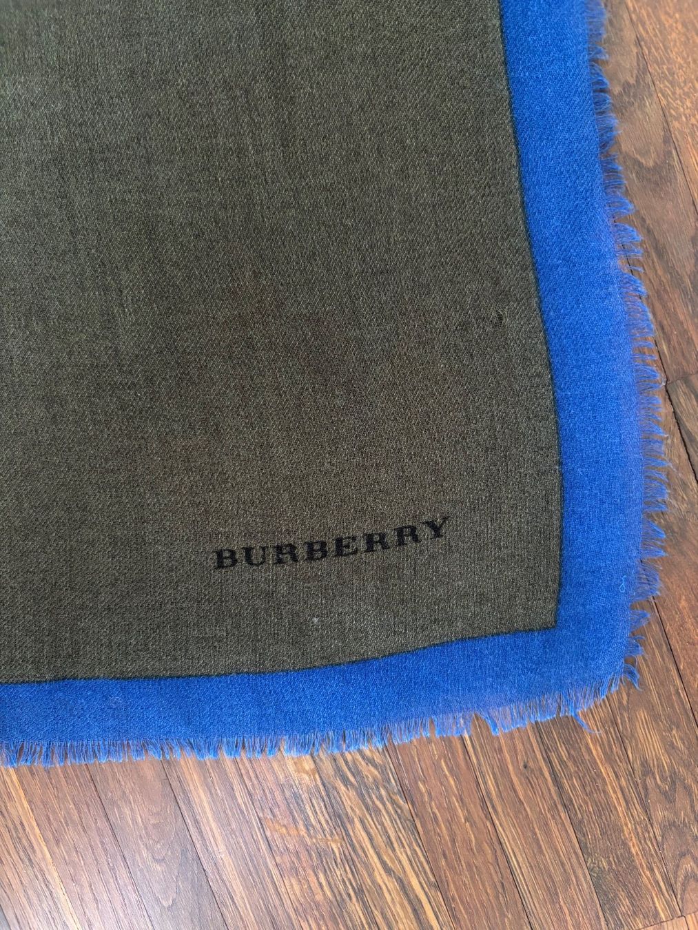 Burberry Foulard & Sciarpe: BURBERRY Kashmir Schal 185x105cm – Usato da Herrliberg venduto da mayfi 5