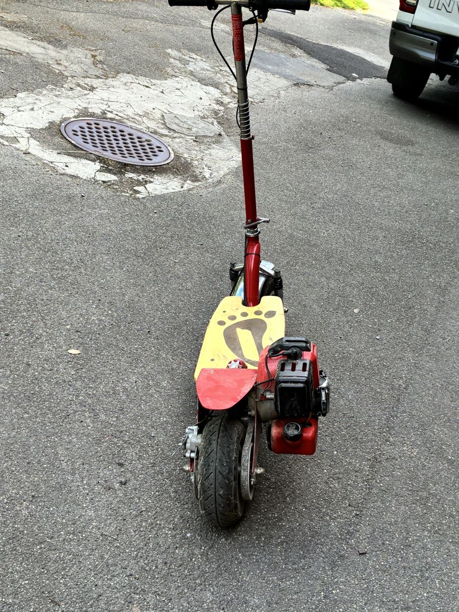 Scooters: Trottinette Scooter Benzin – D'occasion à Oberburg par 4207simon 1