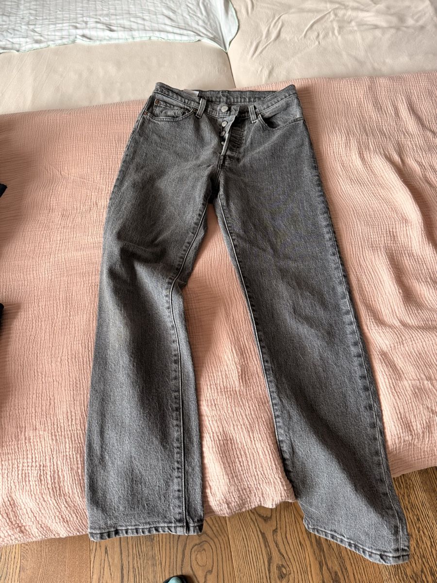 Levi's Jeans: Levis Jeans, 3x710 und 1x501 – Usato da Volketswil venduto da nadine2907 4