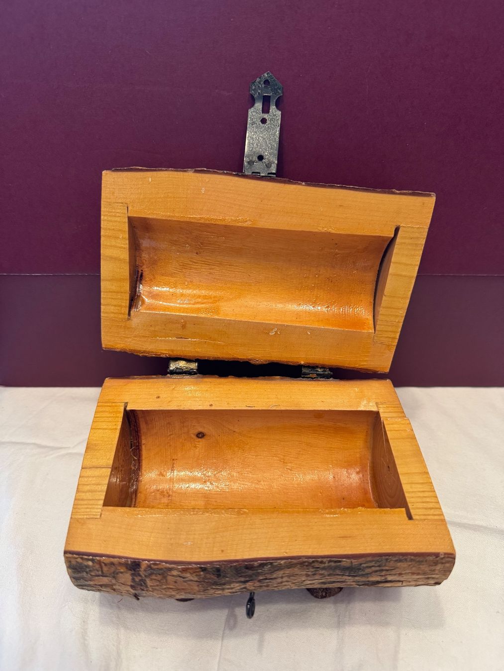 Cassapanche: Vintage Schatztruhe aus Holz – Usato da Lachen SZ venduto da ThisMyJam 4