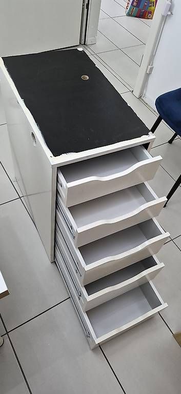 Schränke: A saisir,  meuble Ikea – Gebraucht aus Collombey von spi_6wgt 3