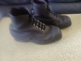 Schuhe von der Schweizer Armee Grösse 42,5 Breite 7