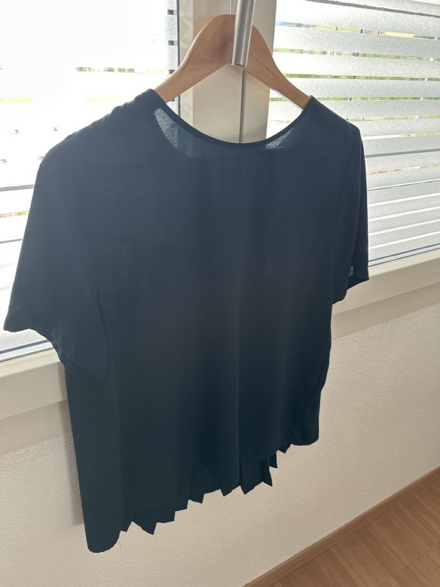 Opus Camicette: Bluse von Opüs – Nuovo (secondo la descrizione) da Altendorf venduto da ratzfatz
