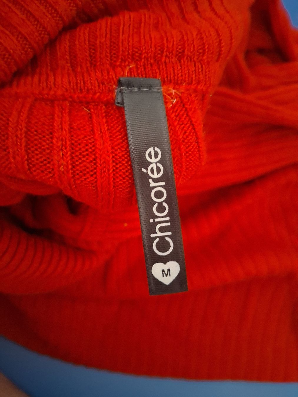 Maglioni & Felpe: Damen Rollkragenpullover Chicorée rot Grösse M neuwertig – Usato da Niederurnen venduto da Yaris_8091 1