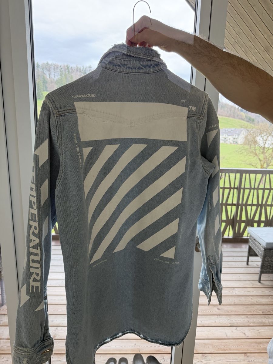 Off-White Giacche: hellblaue Jeansjacke von Off-White – Nuovo (secondo la descrizione) da Zürich venduto da gilbert_co 1