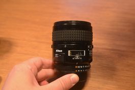 Nikon AF Micro-Nikkor 60 mm f/2.8D – Macro 1:1 – F mount)