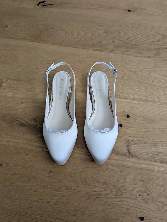 Rainbow Chaussures femmes: Brautschuhe NEU + OVP Gr. 37 – Neuf avec emballage d'origine à Appenzell par Sandra_Saendi