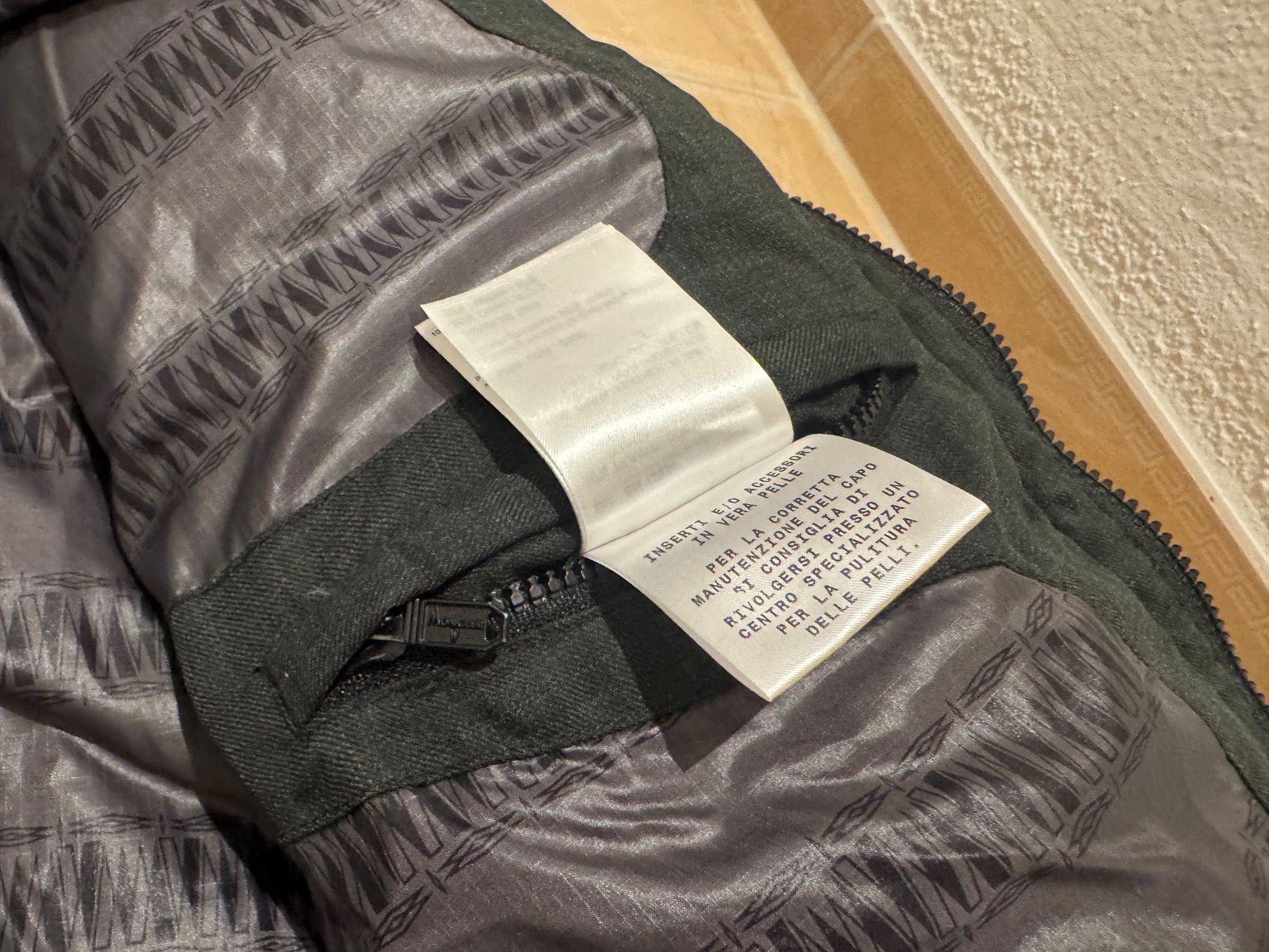 Moncler Jacken: Moncler warme NWT Winterjacke, 5 Np 1400 Fr – Gebraucht aus Klingnau von Markus14 2