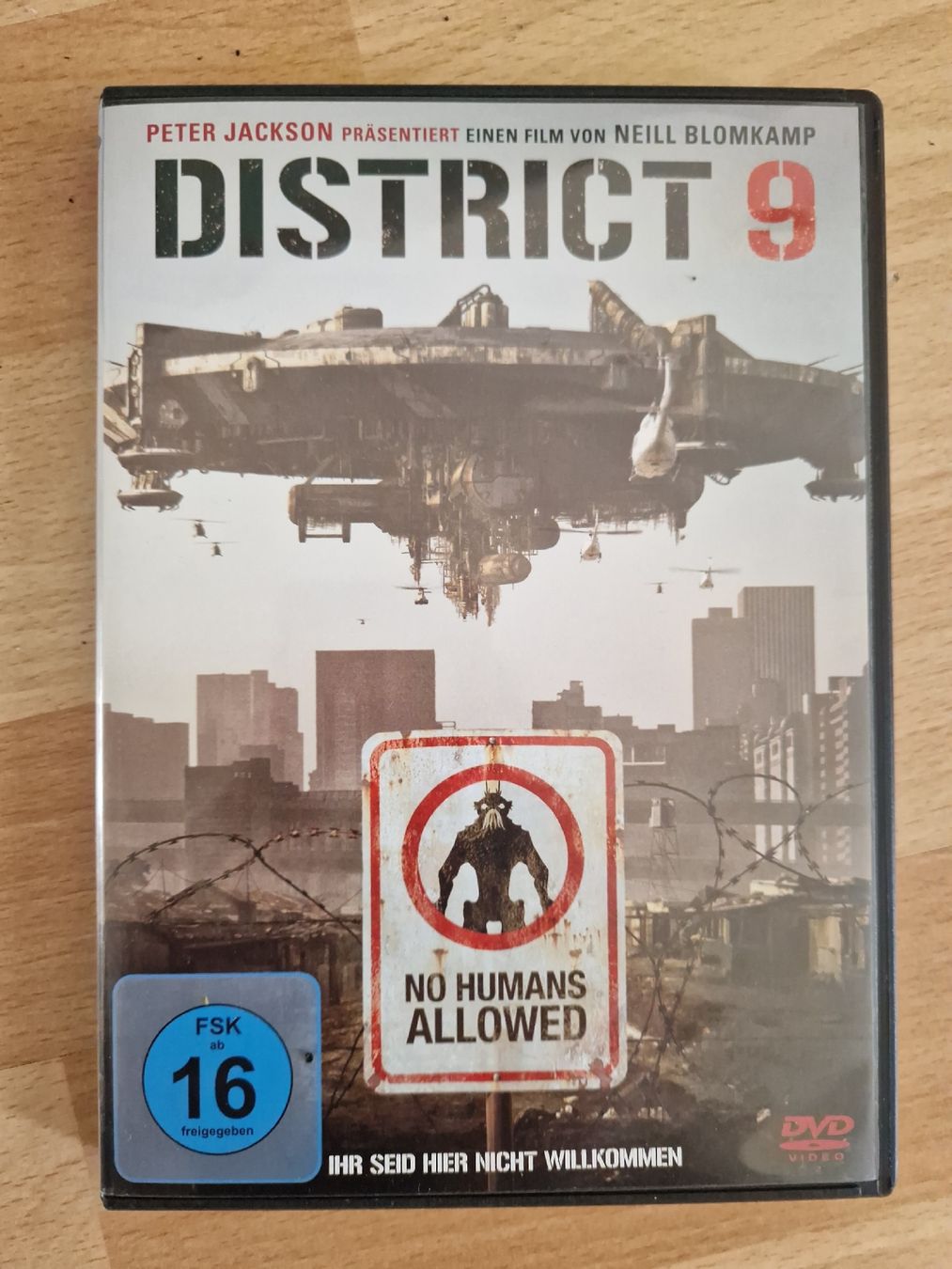 Tutti i DVDs: DISTRICT 9 – Usato da Zürich venduto da Arianco