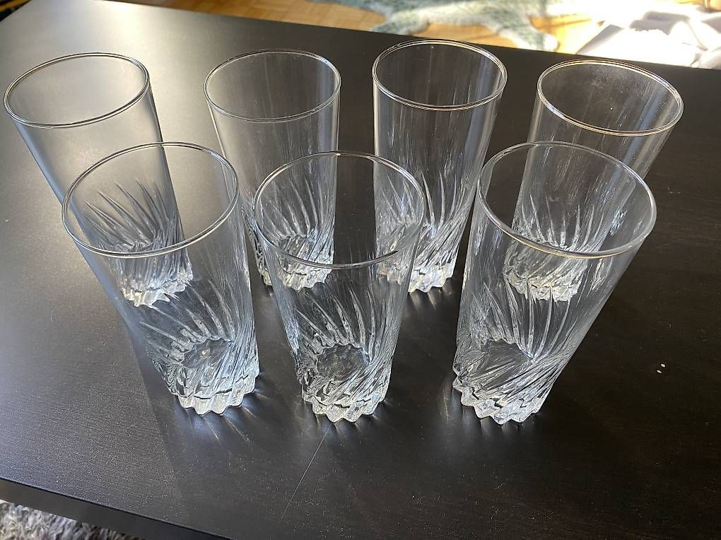 Verres: 7 Wassergläser – D'occasion à Schlieren par neopreniii 1