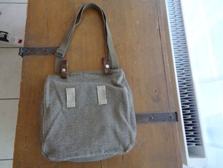 Sehr schöner Brotsack, 1946, Sattler Borgeaud, Monthey