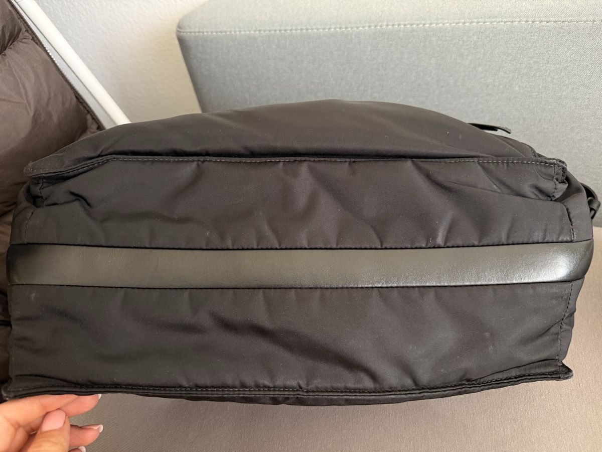 Prada Borse: Prada Traveller Schultertasche aus Re-Nylon – Usato da Zürich venduto da elsa382991 7