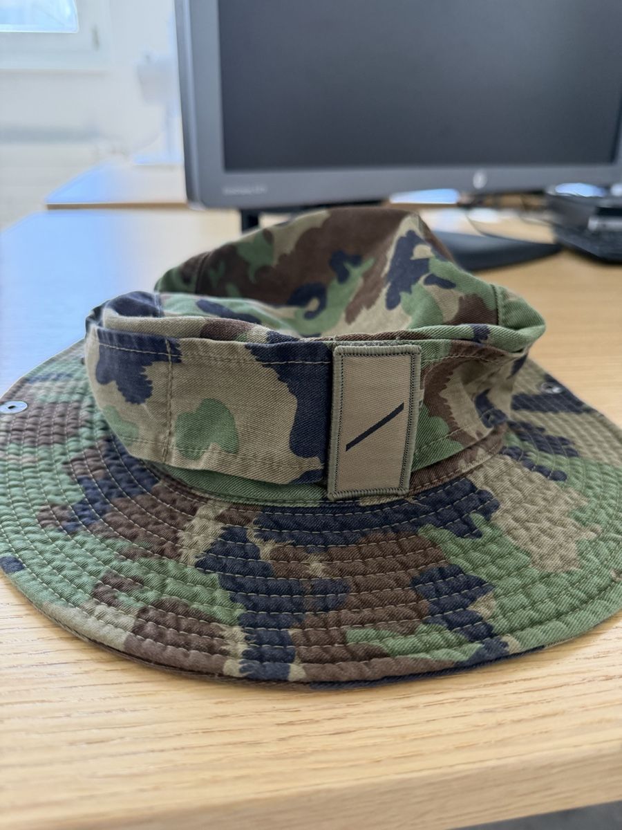 Armée suisse Chapeaux, bonnets & casquettes: Aufklärer/Späher Hut Schweizer Armee – D'occasion à Untersiggenthal par trs_7 3