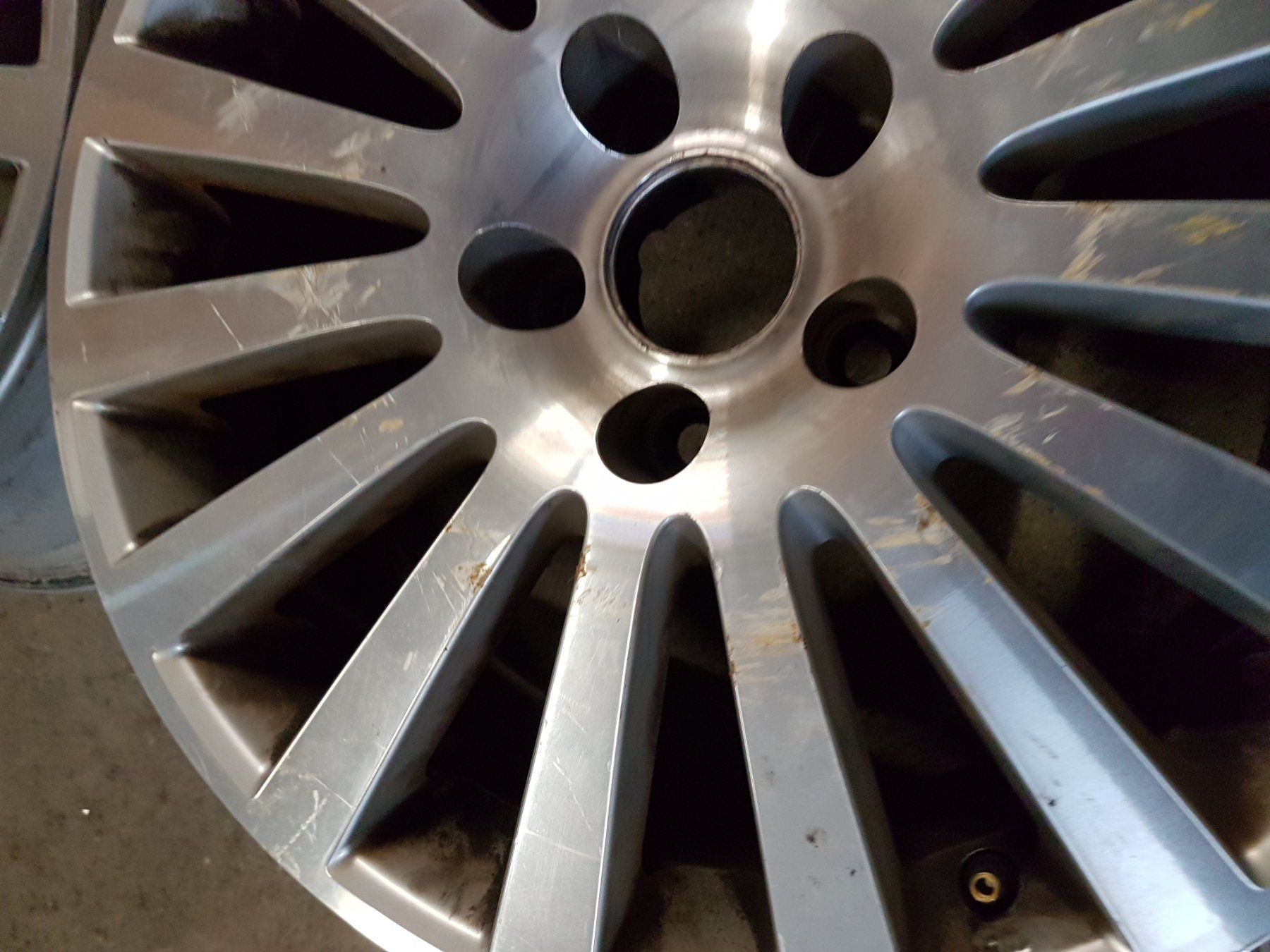 Alfa Romeo Cerchioni: Alfa Romeo Felgen – Usato da kölliken venduto da TerryCash 5