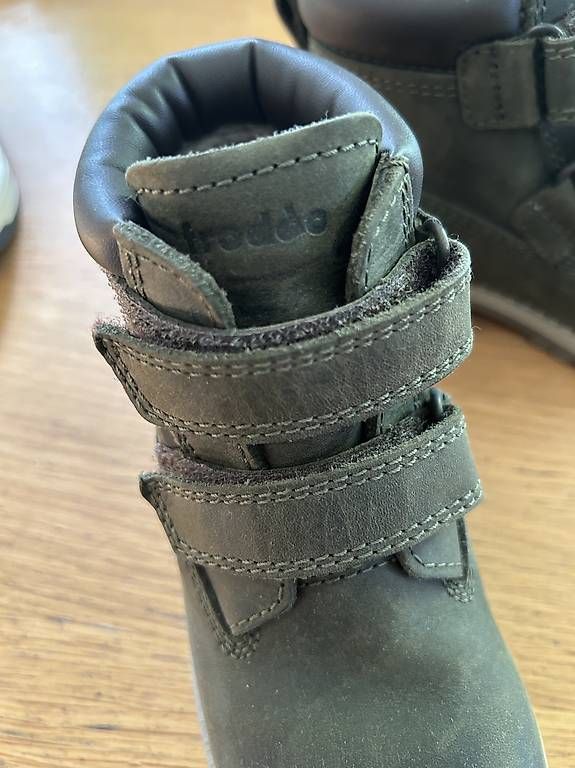 Scarpe per ragazzi: Schuhe Froddo Grösse 26 – Usato da Seon venduto da Aberhallo3