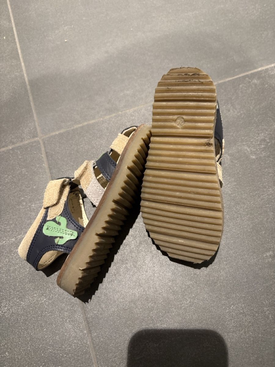 Schuhe für Jungen: Sandalen echt Leder Gr 24 Verbaudet – Gebraucht aus Wahlen b. Laufen von Slash077 1