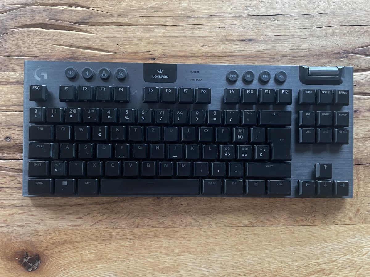 Logitech Tastaturen: Logitech G915 TKl x Lightspeed Gaming Tastatur – Gebraucht aus Jona von joe_6jkc 2