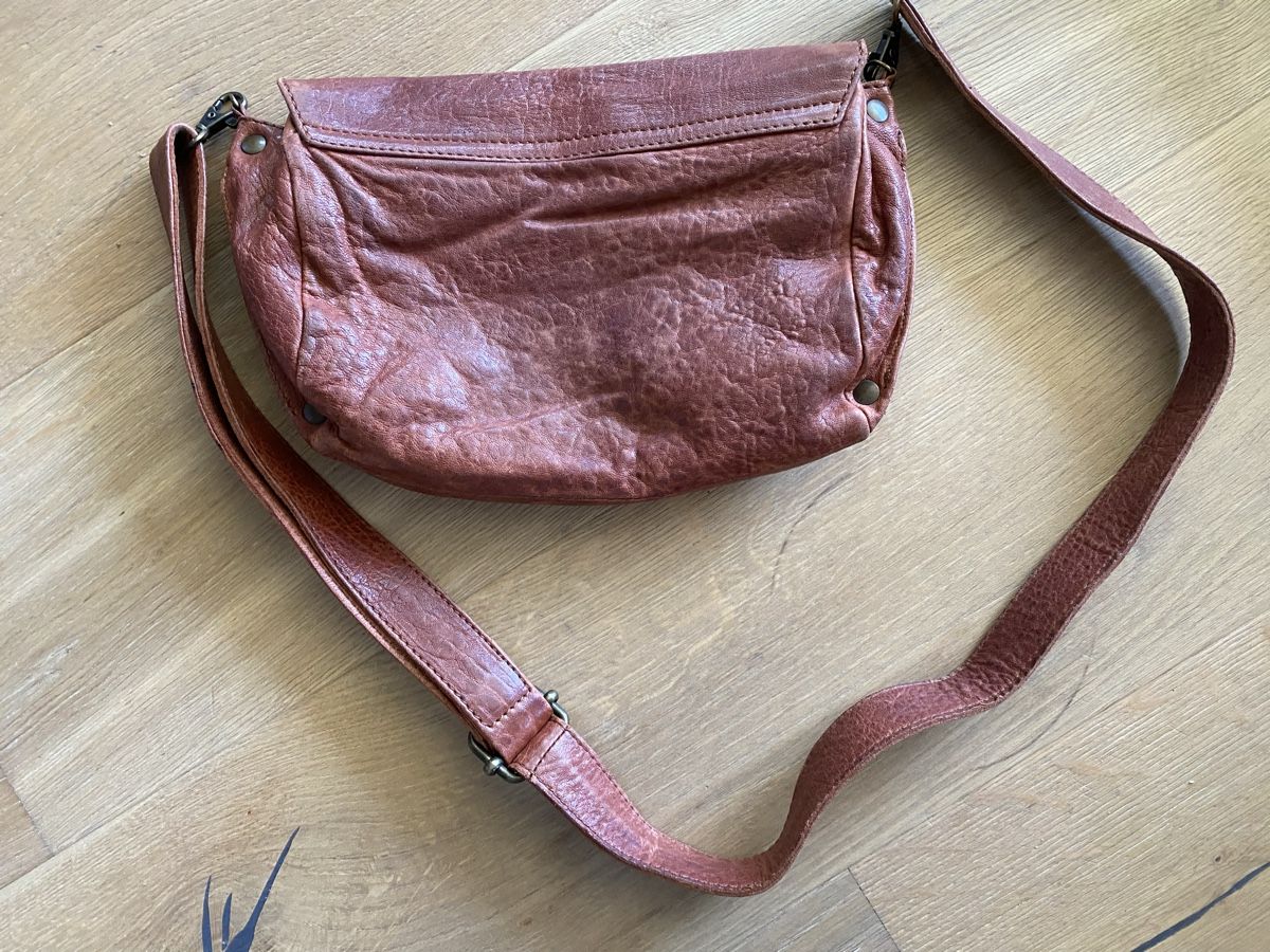 Taschen für Damen: Leather Shoulder Bag in red/ brown from Beatriz Furest – Gebraucht aus Maienfeld von Snupfnudel 4