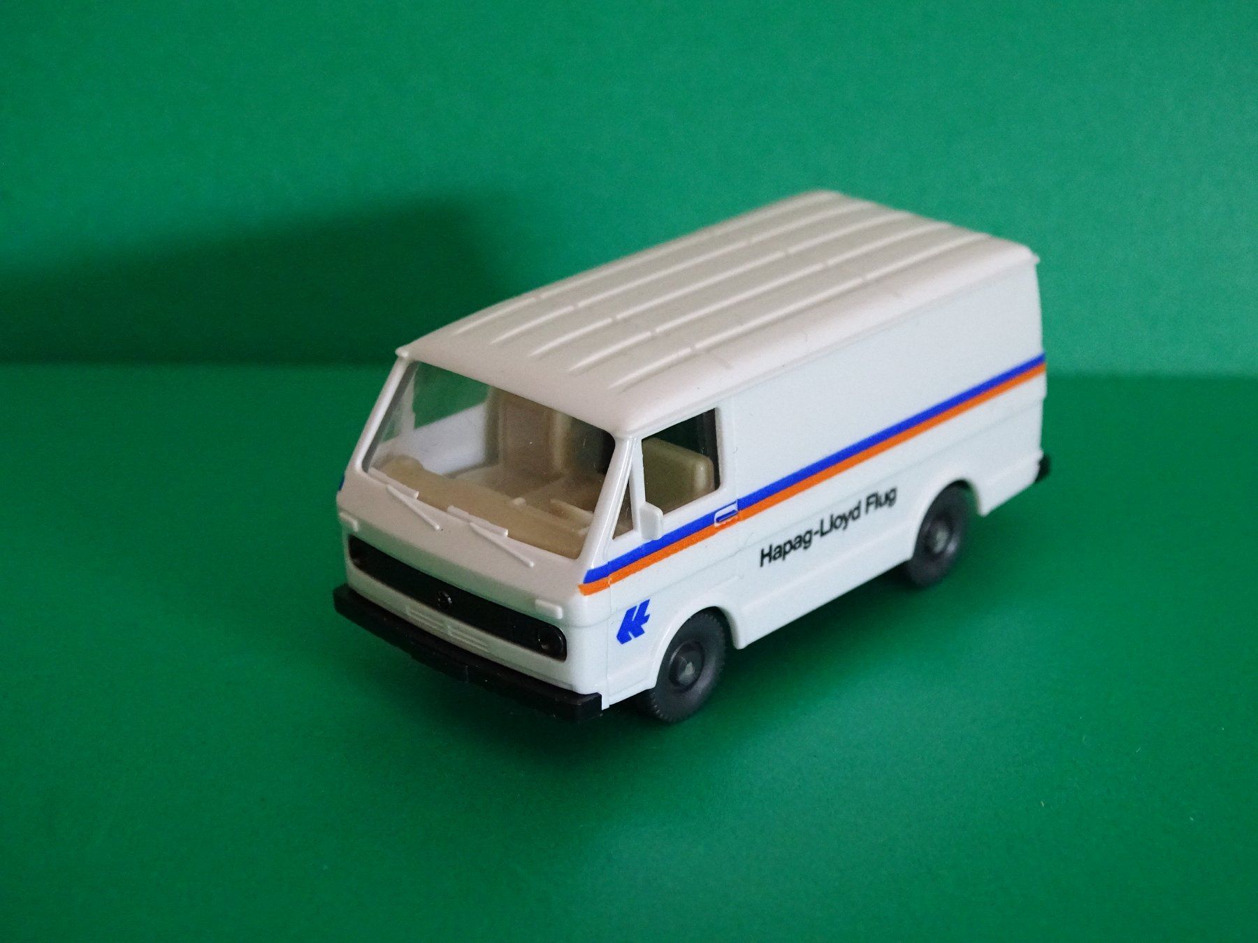 Wiking Voitures modèles: VW LT "Hapag-Lloyd Flug" von Wiking 1/87 – Neuf (Voir description) à Bretzwil par Meex