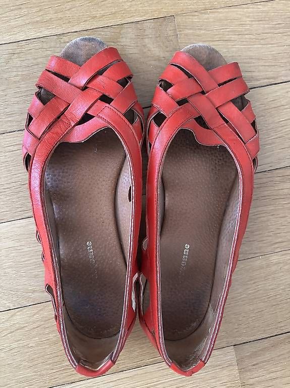 La Garçonne Chaussures femmes: rote sandale la garçonne, grösse 38 – D'occasion à Zürich par au-re