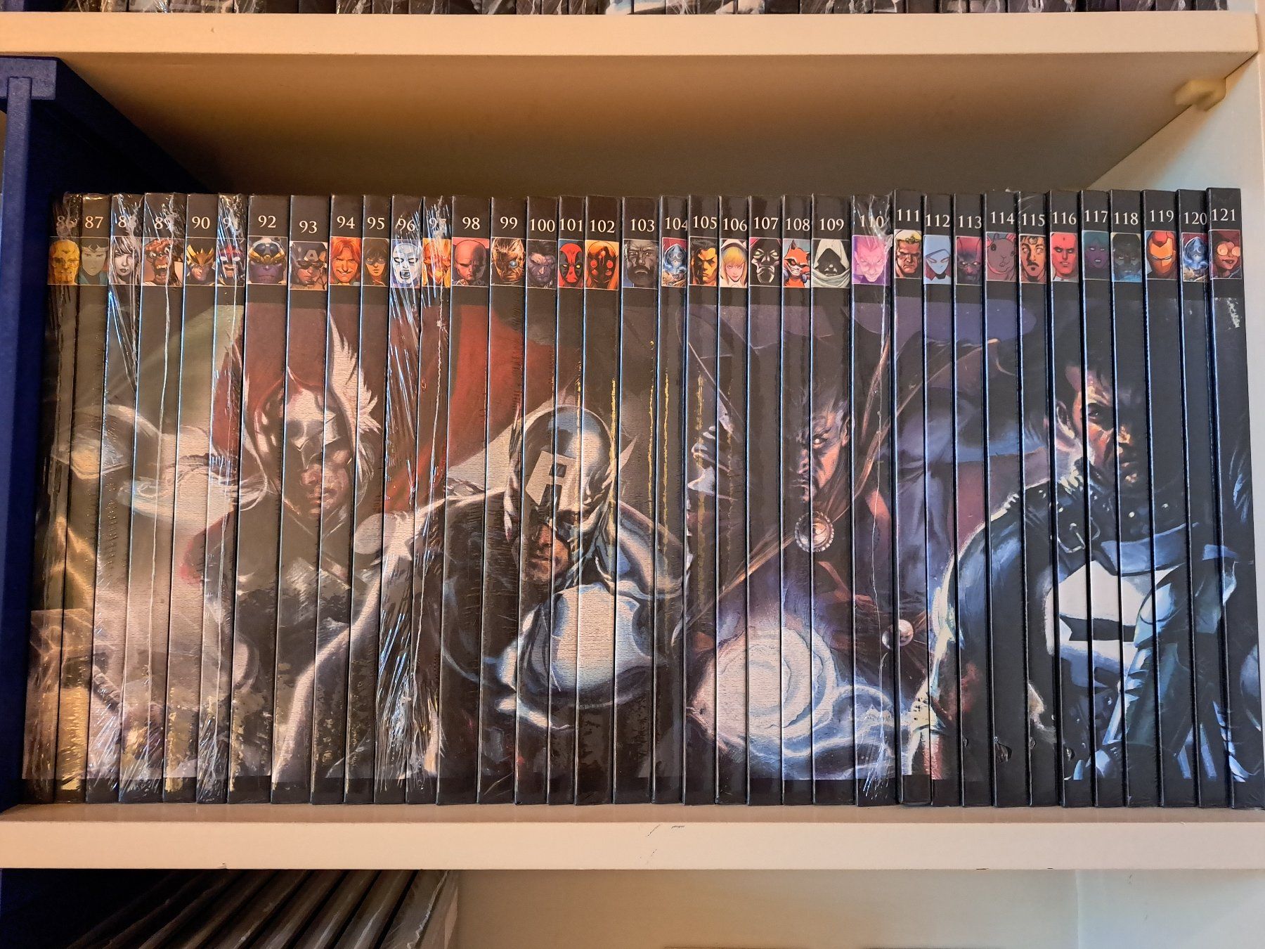 Comics: Offizielle Marvel Comic Sammlung, Buch 1-160 + Classics I-XL – Gebraucht aus Gersau von Kearnbaggenstos 5