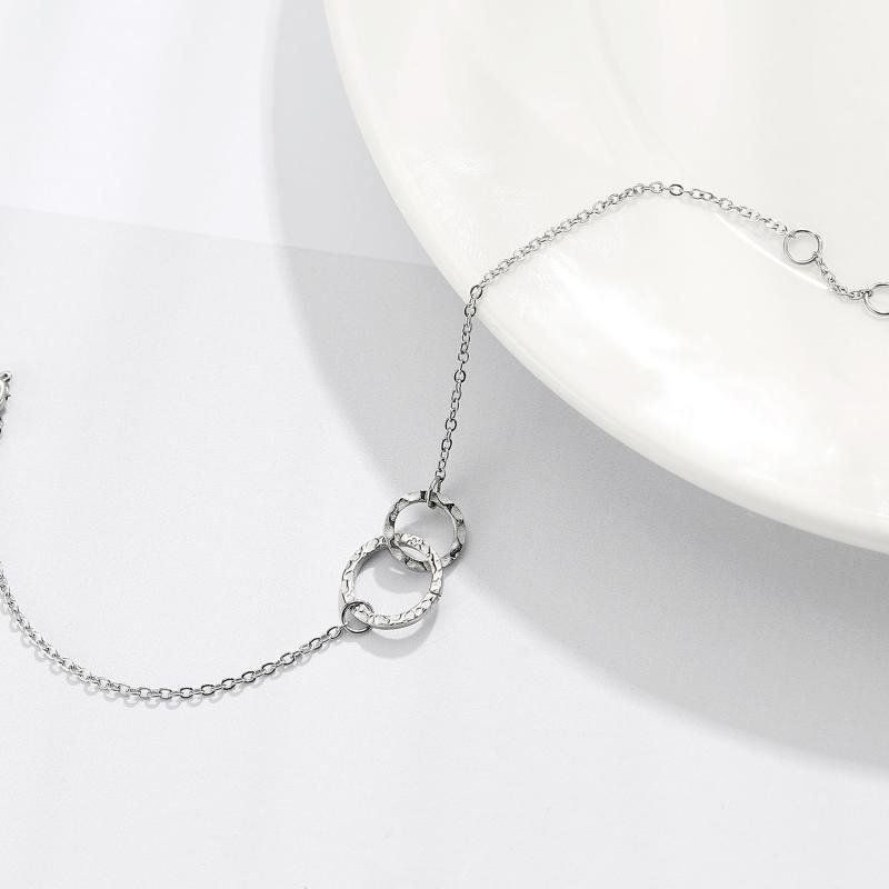 Armbänder & -reifen: Infinity Armband aus Edelstahl – Neu und originalverpackt aus Wil SG von Veratier