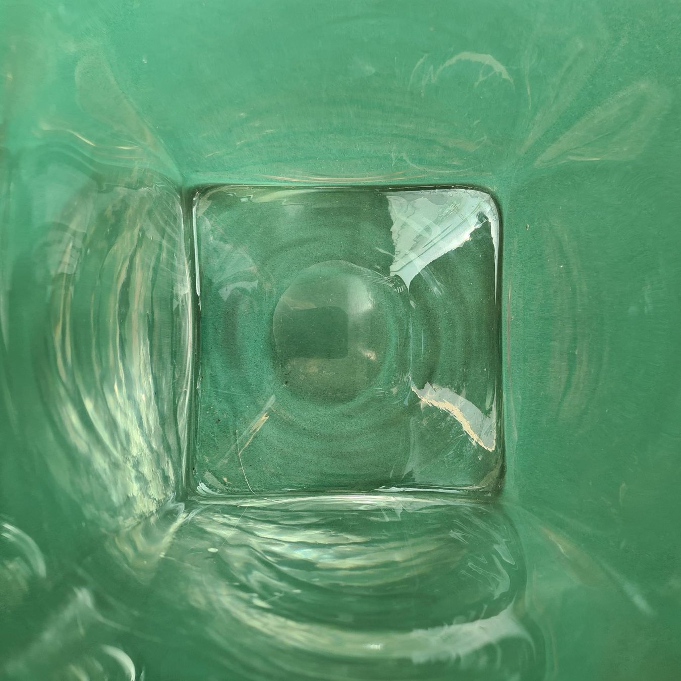 Vasi & Recipienti: Bodenvase aus Glas / Rand mit Wellenbewegung – Usato da Urdorf venduto da sumrum 2