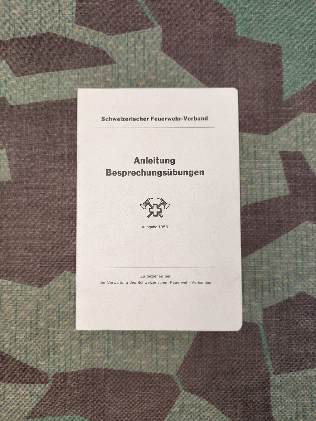 Schweizer Armee Uniformen: Reglement, Baumaterialien und Baukonstruktionen, 1954 – Gebraucht aus Bauma von SwissMilitaria