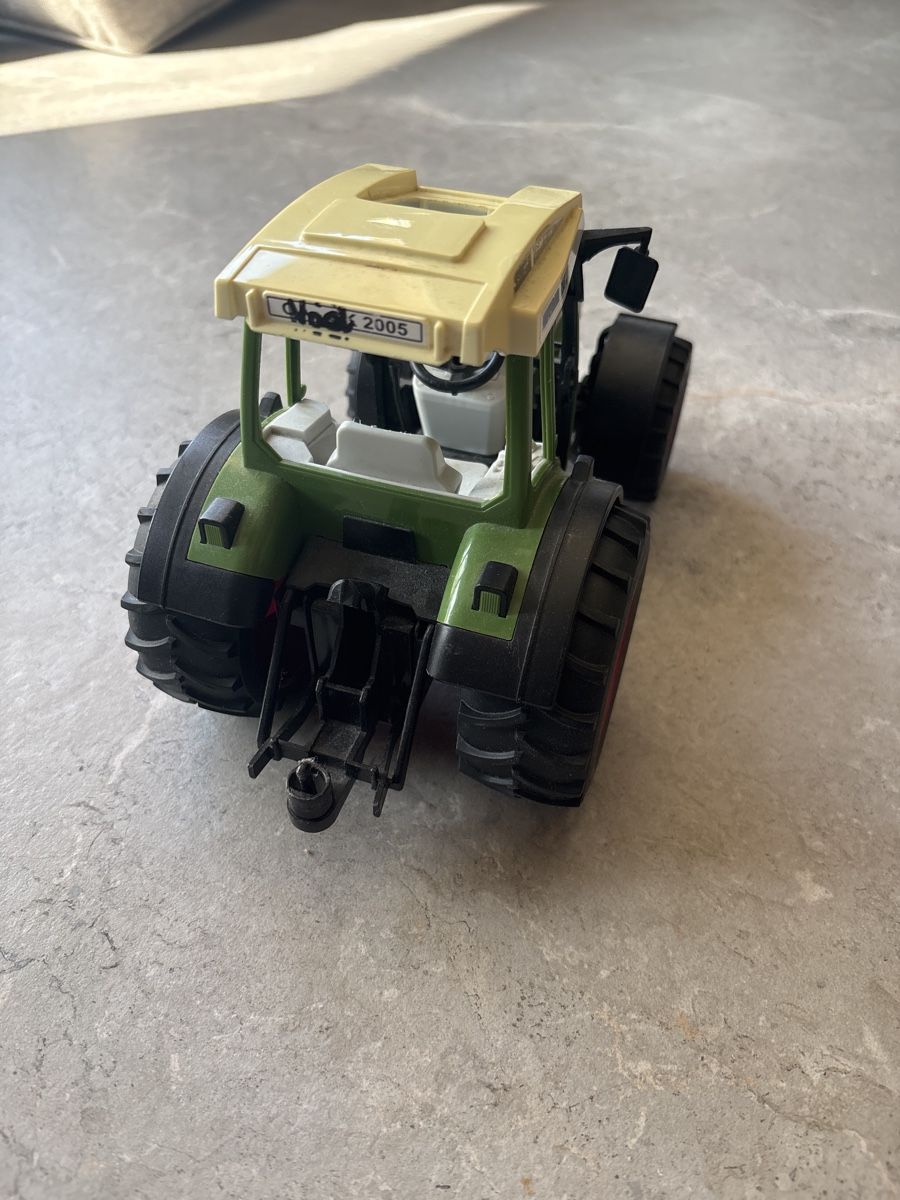 Giocattoli: Fendt 930 Vario Siku Traktor Modell – Usato da Leuzigen venduto da Neoleu 3