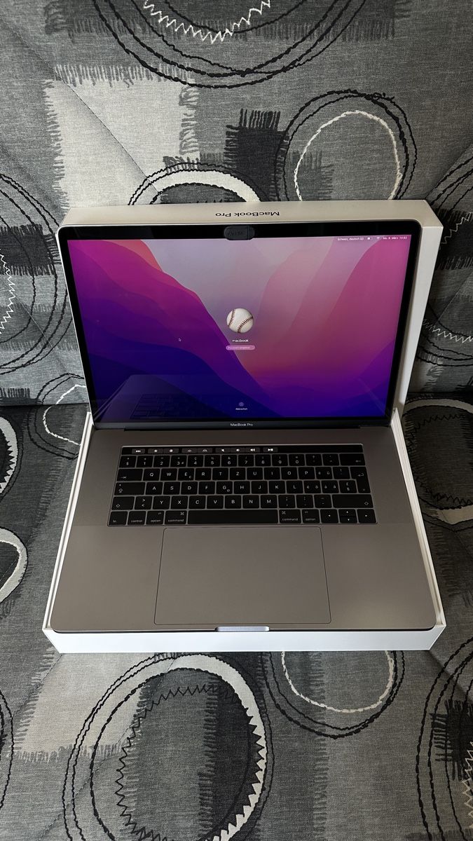 Apple Notebook: MacBook Pro 15-inch (Touchbar) – Usato da Biel/Bienne venduto da Retail_Ricardo 1