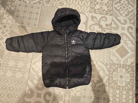 Adidas Winterjacke, schwarz, Grösse 98-104, guter Zustand