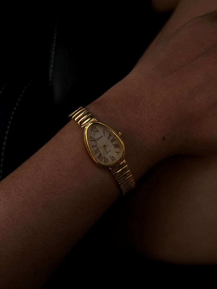 Orologi: MONTRE OVALE – Nuovo (secondo la descrizione) da Cheseaux-Noréaz venduto da ath_cq52