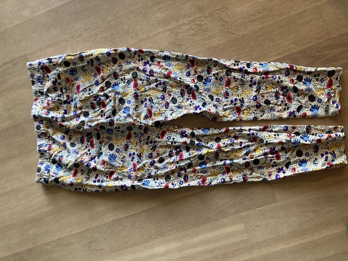H&M Hosen: Tolle 7/8 Hose 36 – Gebraucht aus Gutenswil von Miania04 1