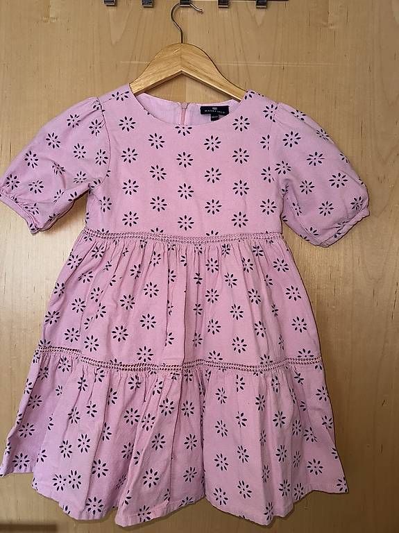 Lotti & Set di vestiti: Kleider 116 Set 5 Stück Kleid – Usato da Eiken venduto da olegiko 4