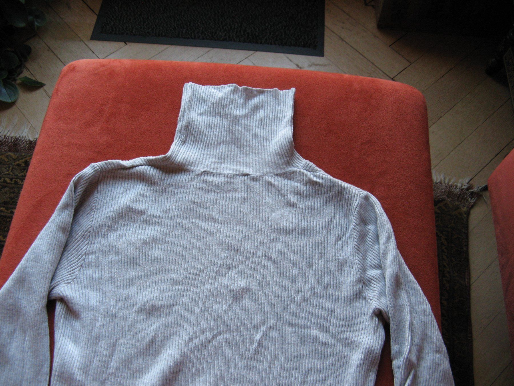 Brandy Melville Maglioni & Felpe: Rollkragenpulli Brandy Melville Gr. M beige – Usato da Zürich venduto da apil 4
