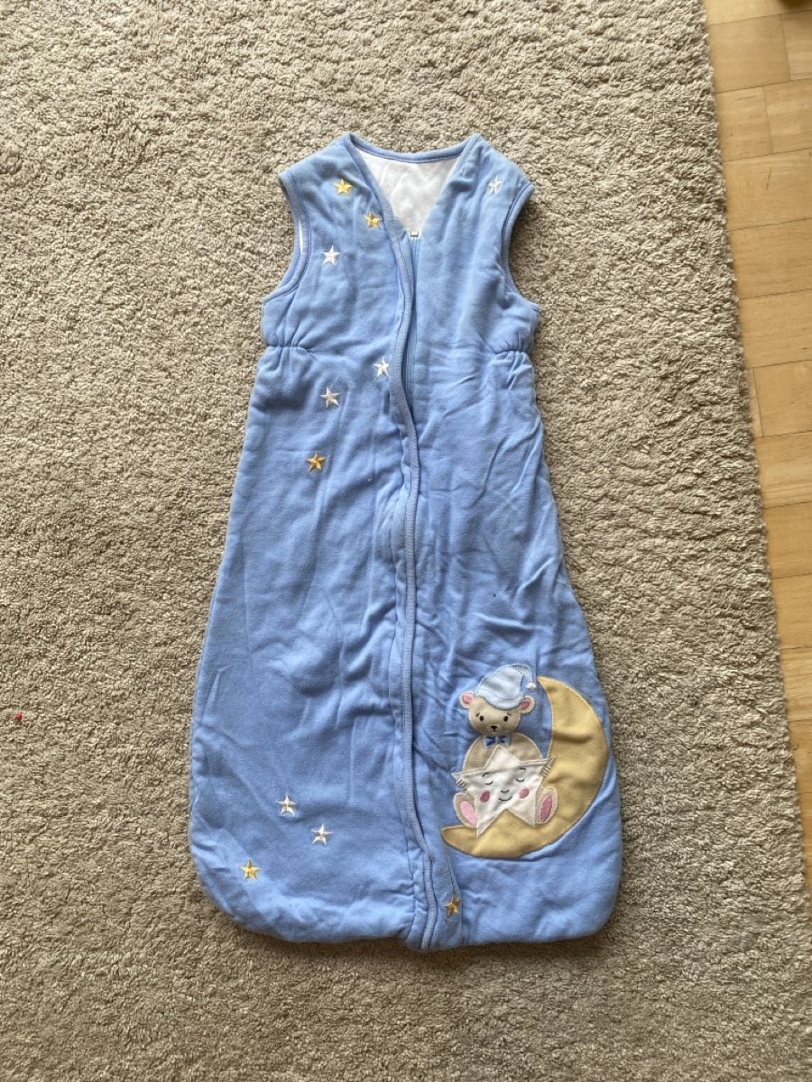 Sacs de couchage: Gebrauchter blauer Babyschlafsack mit Sternen 80 cm – D'occasion à Baden par ric_hp5k