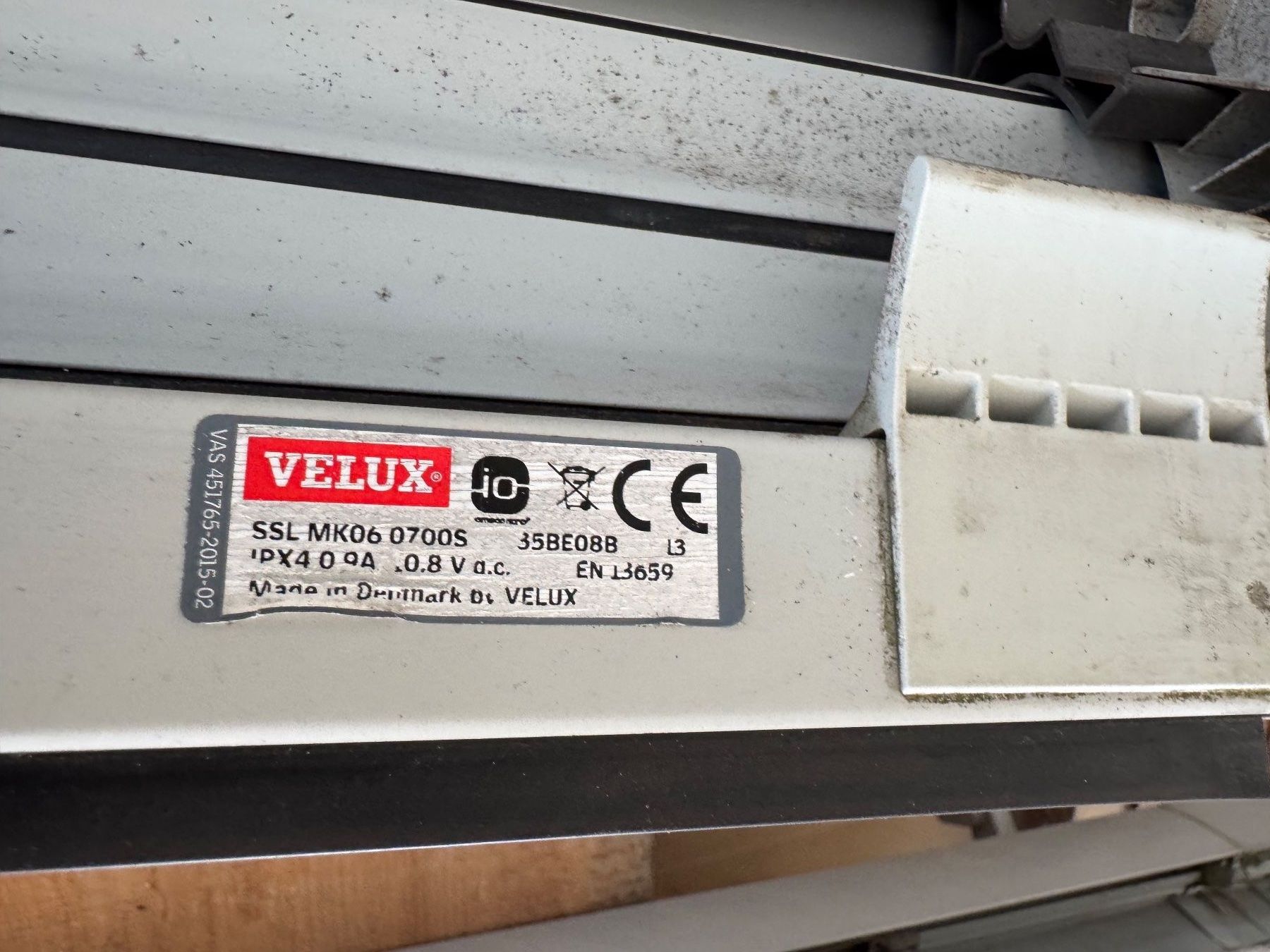 Velux Tende da sole: Velux Aussenrollladen SSL MK06 0700S – Usato da Egg venduto da JORDI79 1