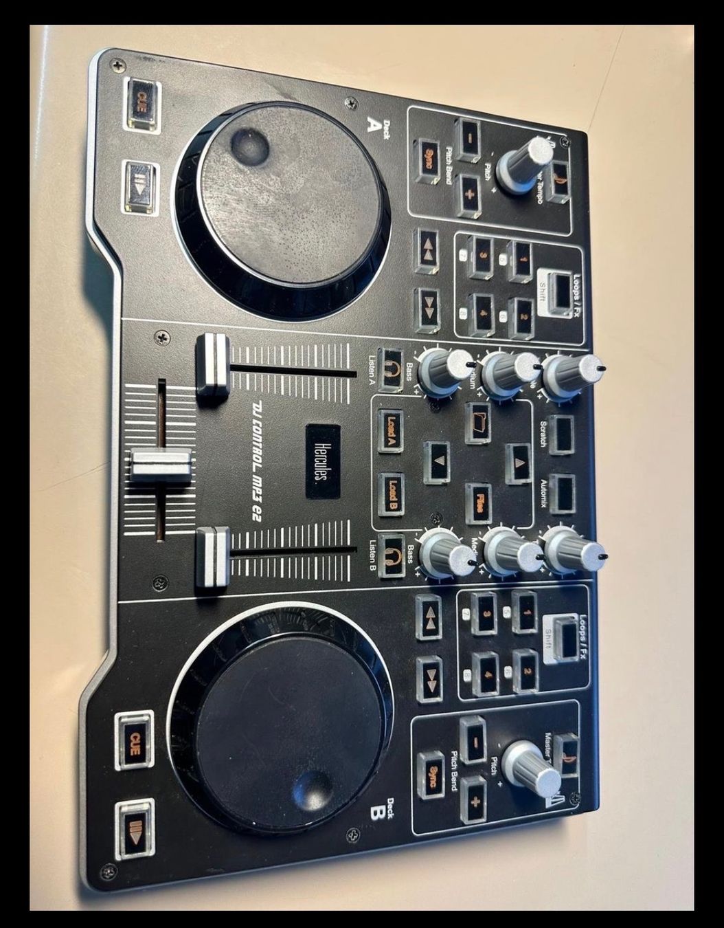 Hercules Platines de mixage: Hercules DJ Control MP3 e2 ab 1.- – D'occasion à gähwil par mig_qwb5