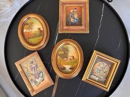 Collection de tableaux miniatures 