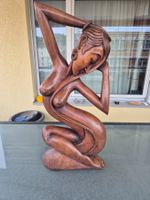 Holzfigur Frau förmig
