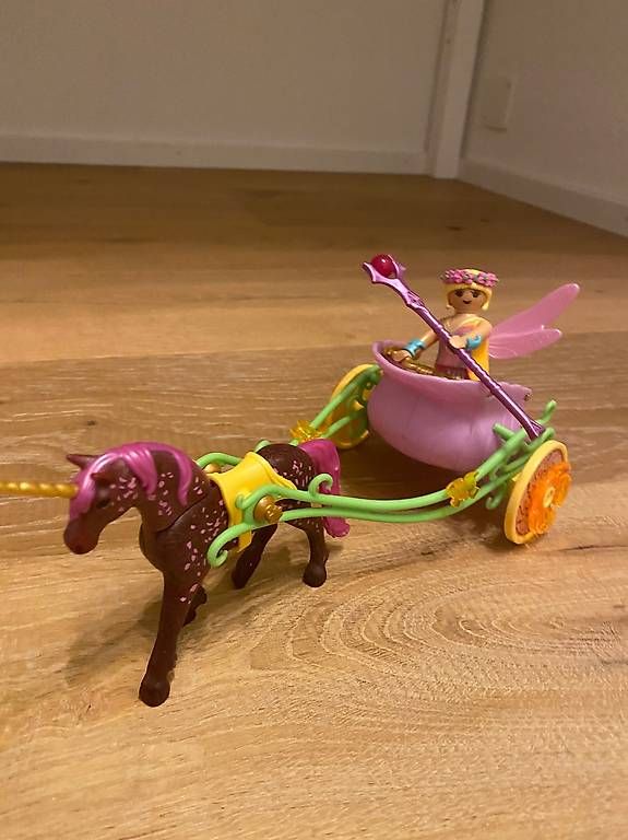 Spielzeuge: PLAYMOBIL 9136 Blumenfee mit Einhornkutsche – Gebraucht aus Steinach von Susansung