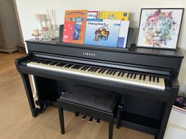 Yamaha Clavinova CLP-745  Piano - Top Zustand in Schwarz 