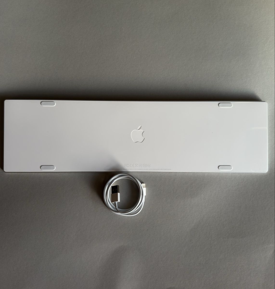 Apple Tastiere: Apple Magic Keyboard mit Ziffernblock – Schweizer Layout – Nuovo (secondo la descrizione) da Rümlang venduto da vla_9g7d 1