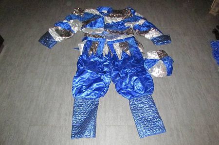 Fasnachtsjacke mit Hose und Müze  Grösse XL Einzelstück