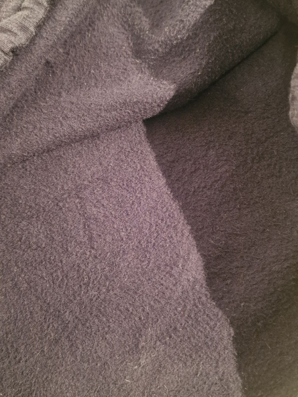 Maglioni & Felpe: Warmer Pullover mit Wolf, Grösse 158 – Usato da St. Margrethen SG venduto da Goldig 4