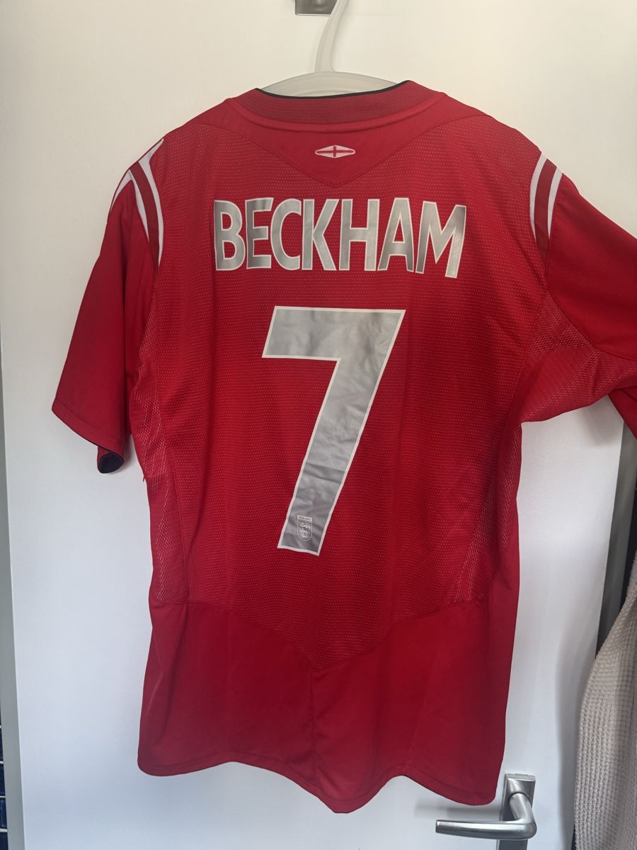 Umbro Canottiere & Pantaloni: England Trikot Beckham 2004 – Usato da Naters venduto da zynetic