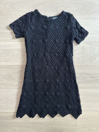Jolie robe Coachella dentelle  noir Stradivarius taille M